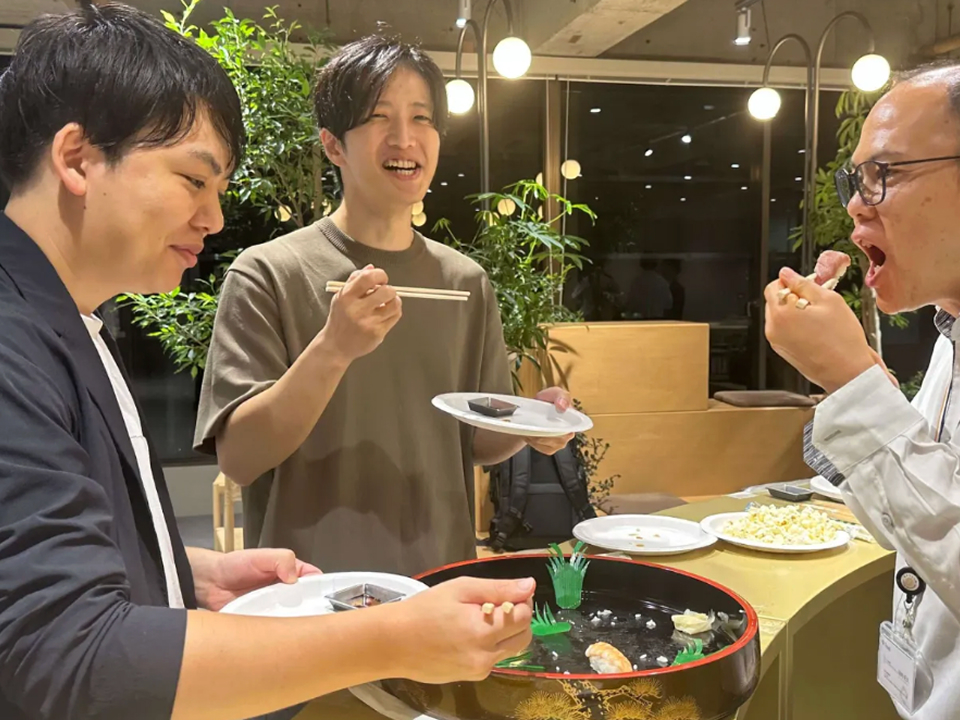 (Joy＋Join＝JOYN) JOYN