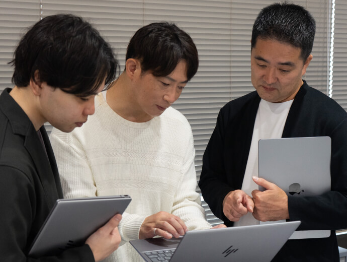 ( OUR STRENGTHS 01 ) 私たちの強み 01 Trustの事業